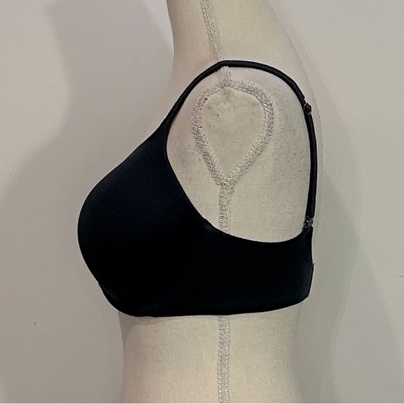 Victoria’s Secret Bra - Picture 3 of 5